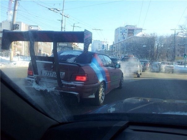 Немного гончая машина